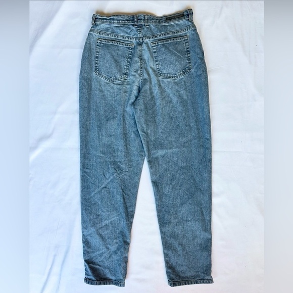 Gloria Vanderbilt Blue Denim Jeans with Swan Embroidered - Picture 3 of 3